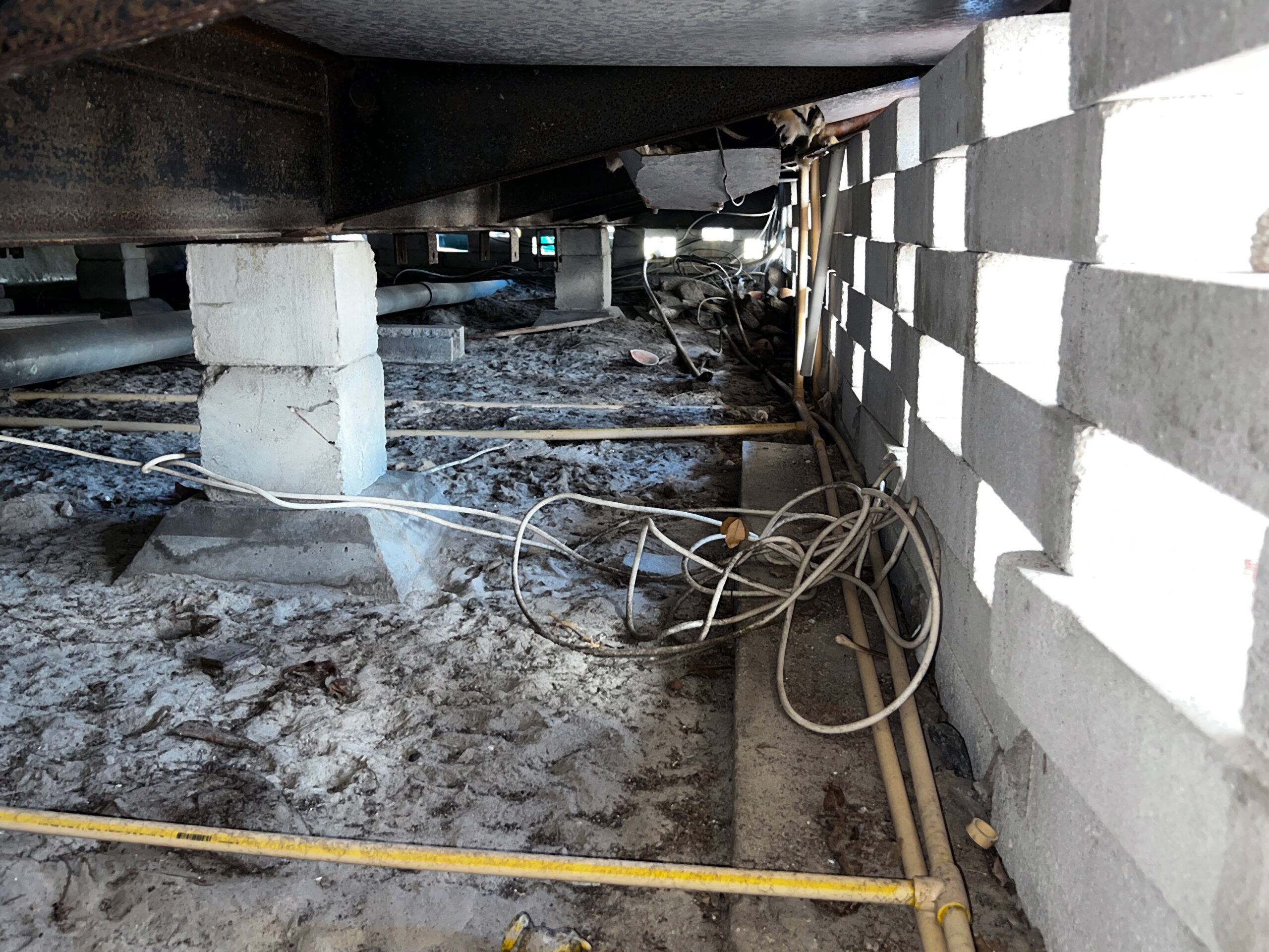 Muggy crawl space
